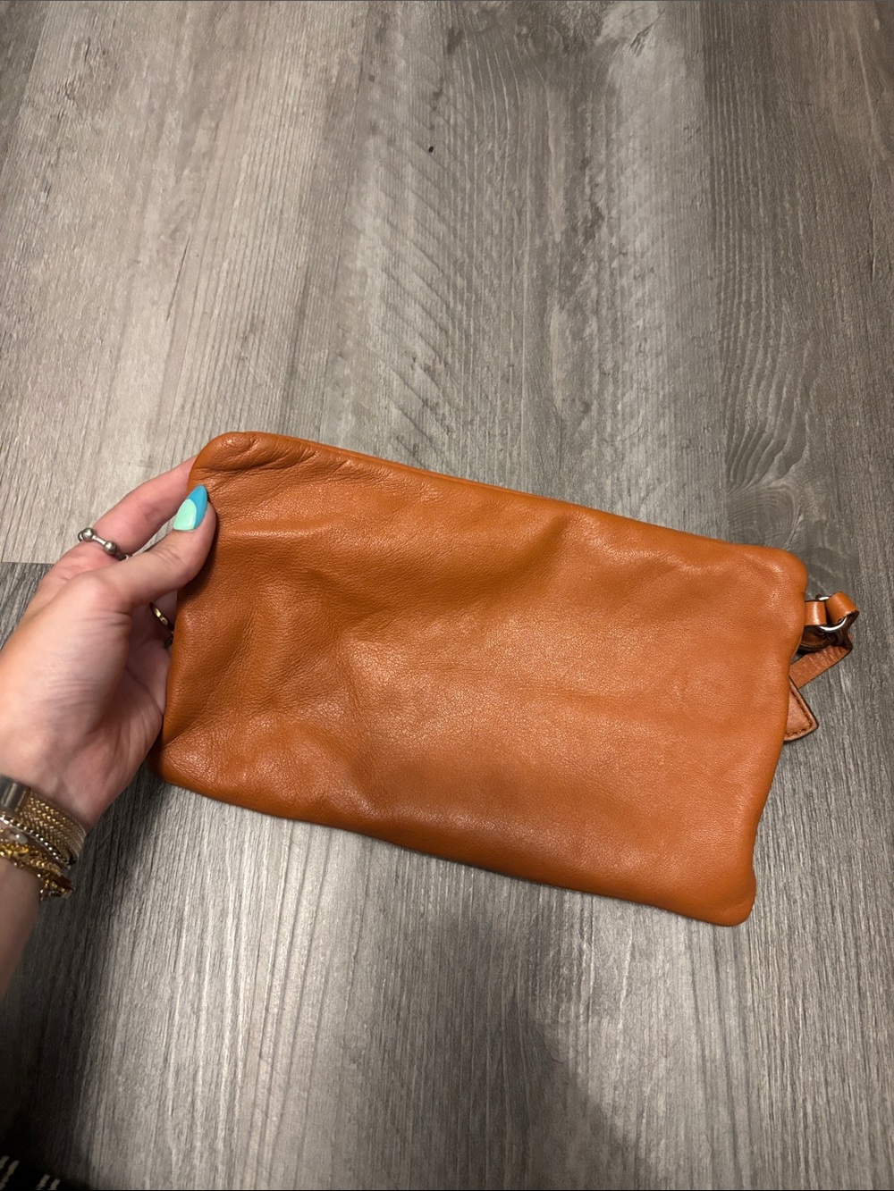 FALOR Made in Italy Genuine Leather Wristlet Zip Clutch - Cognac - Picture 2 of 6